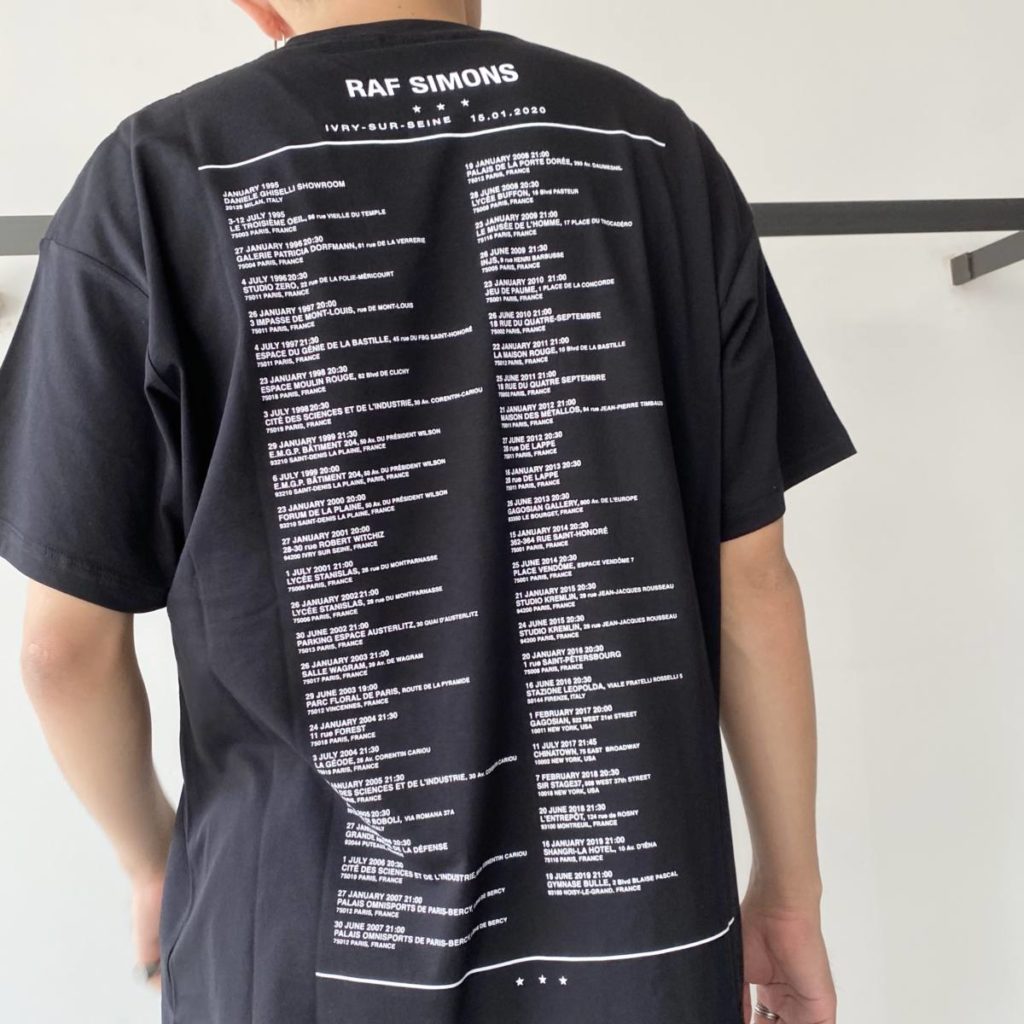 激安一掃 Raf Tシャツ Simons Tシャツ/カットソー(半袖/袖なし)