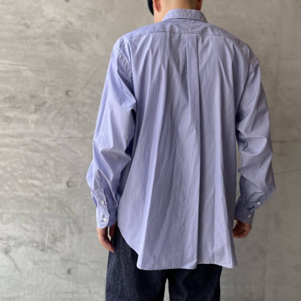 COMOLI ポプリンシャツ、ヨリ杢ワークシャツ、5P デニムパンツ を紹介 